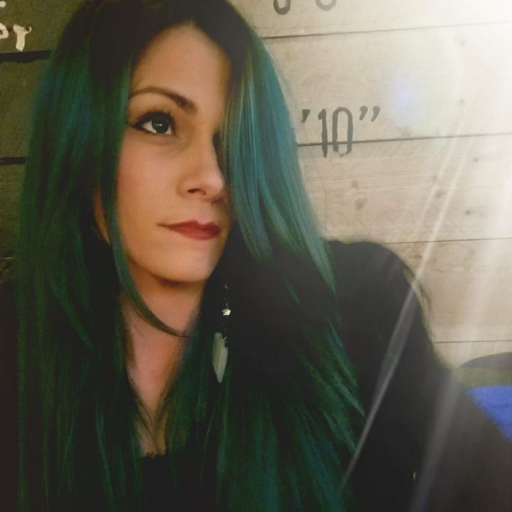 Meet your Posher, Kayla